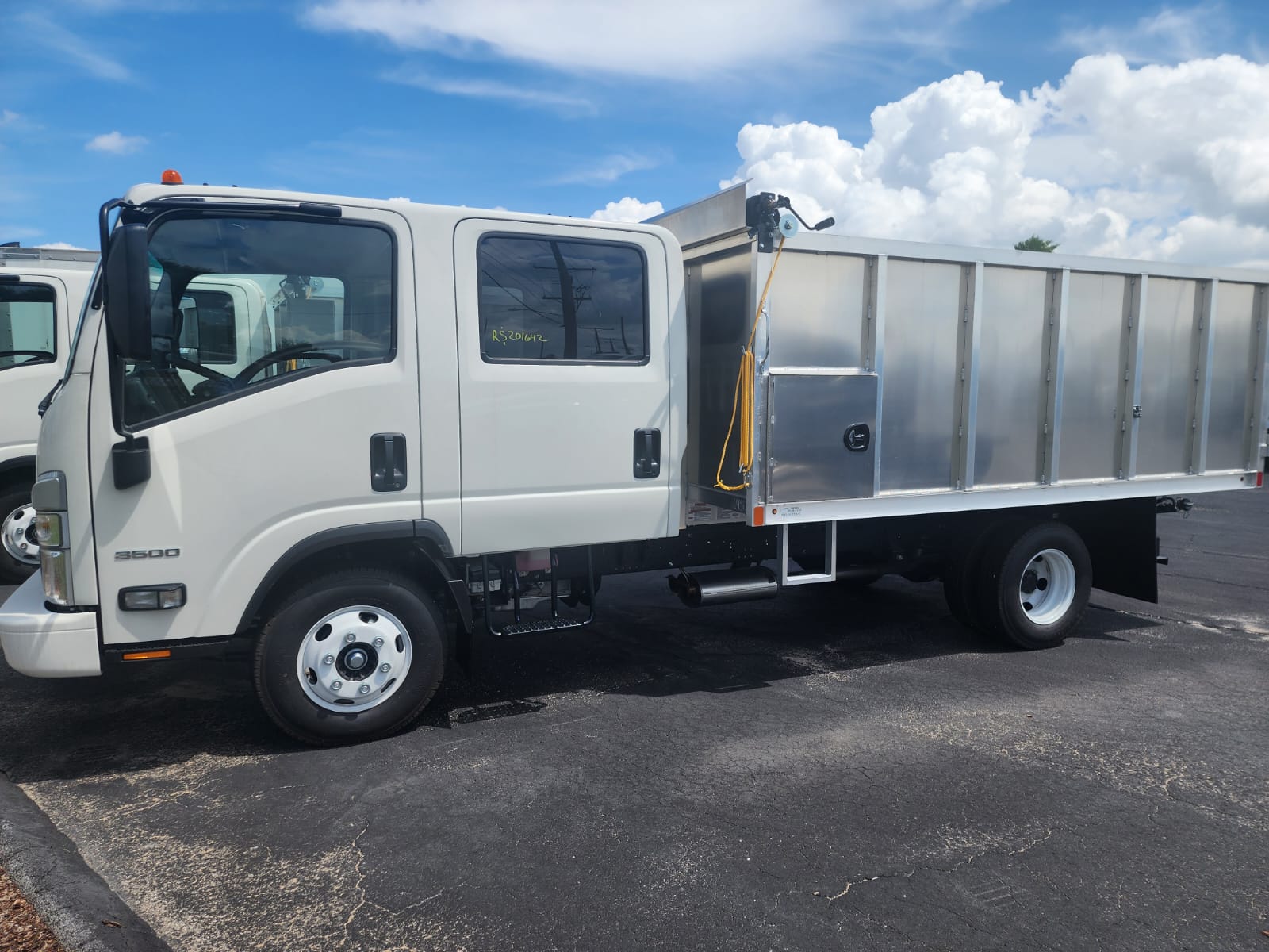 2023 Chevy W3500 Crew Cab 6.6L V-8 Gas, 13′ Aluminum Dump