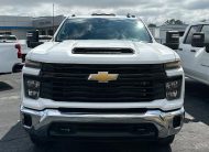 2024 Chevrolet Silverado 3500 Crew Cab 4WD, Flatbed Truck2