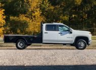 2024 Chevrolet Silverado 3500 flatbed truck side
