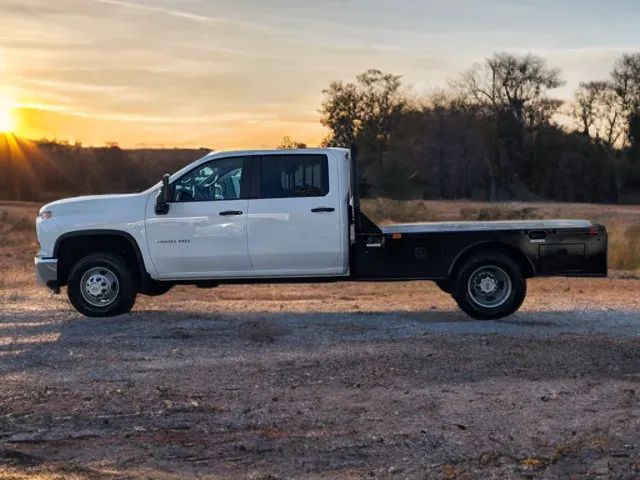 2024 Chevrolet Silverado 3500 flatbed truck side3