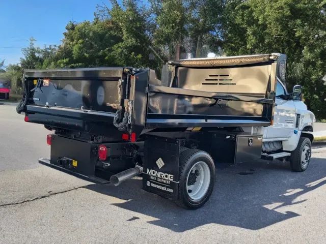 2024 Chevrolet Silverado 5500 side3