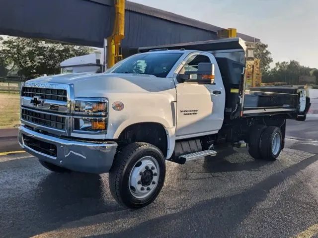 2024 Chevrolet Silverado 5500