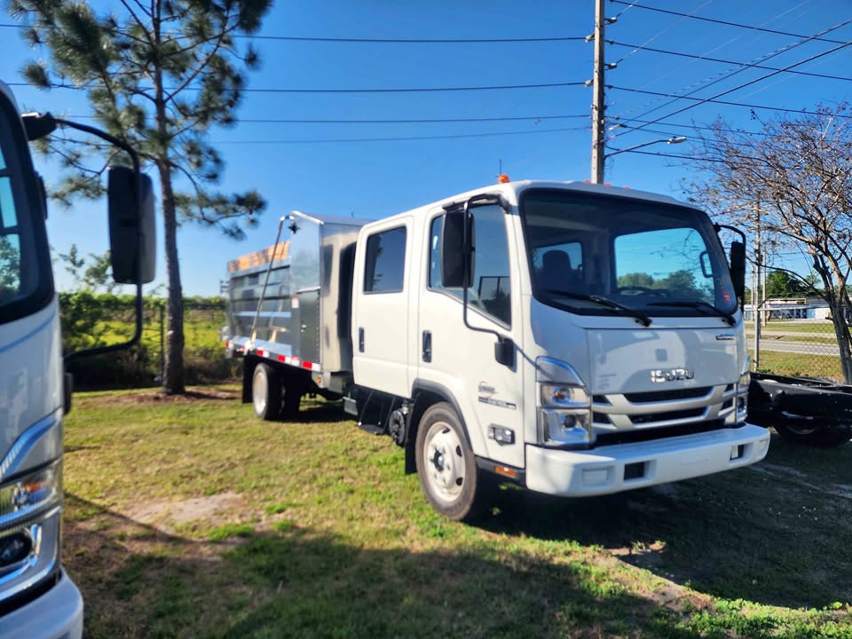 2025-isuzu-npr-hd-isuzu-dump-truck-in-florida
