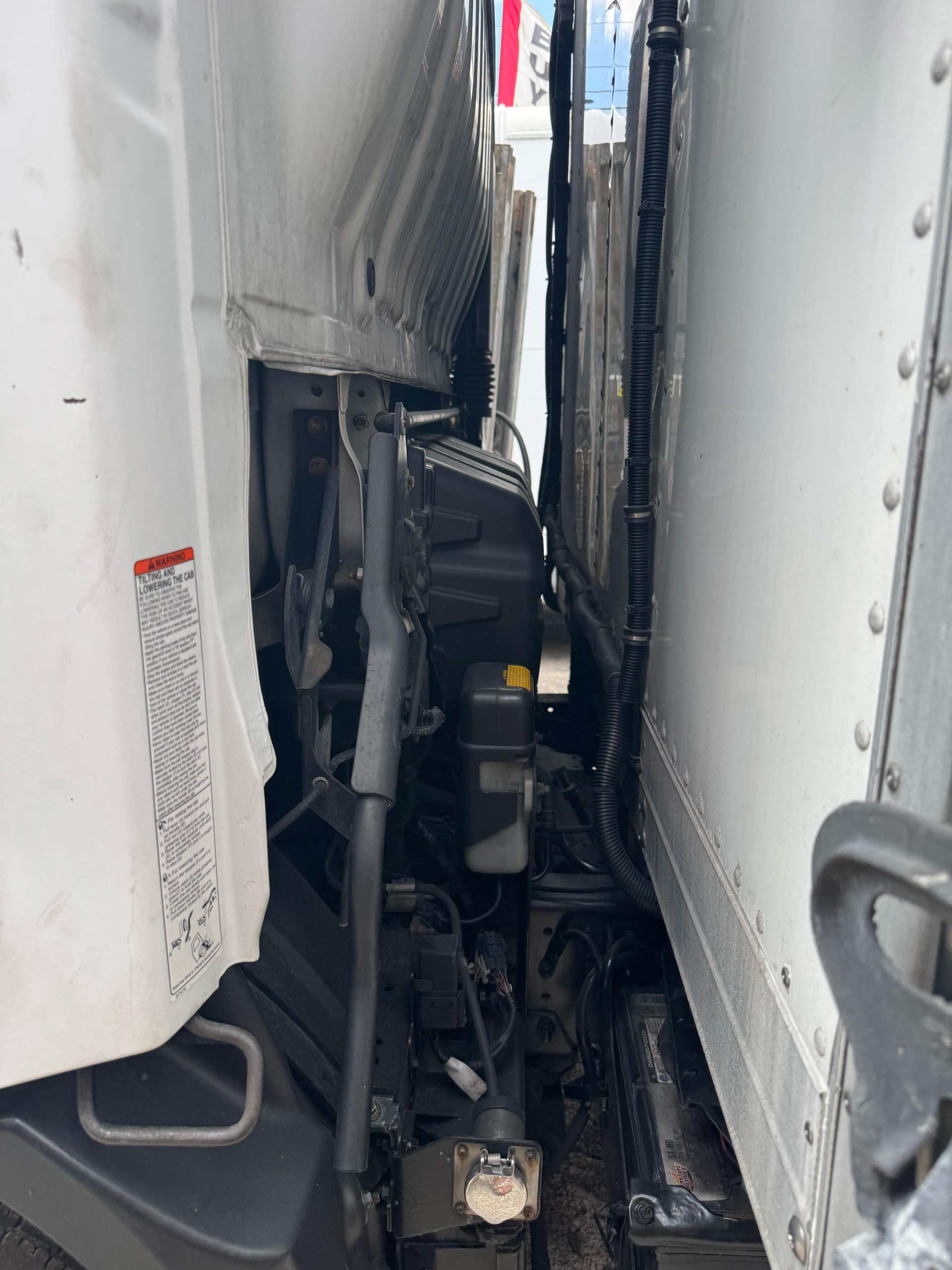 2019-hino-reefer-trucks-side