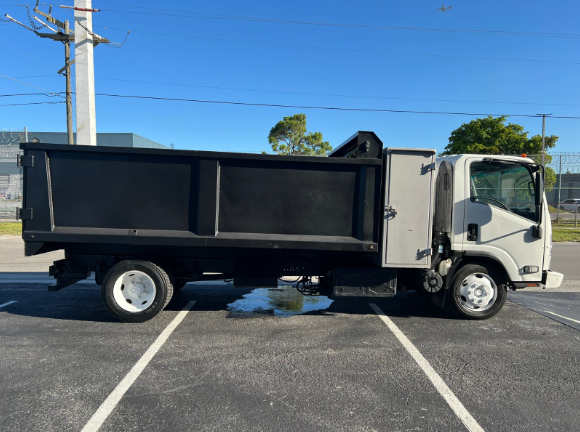 2013-isuzu-npr-dumptruck-side3