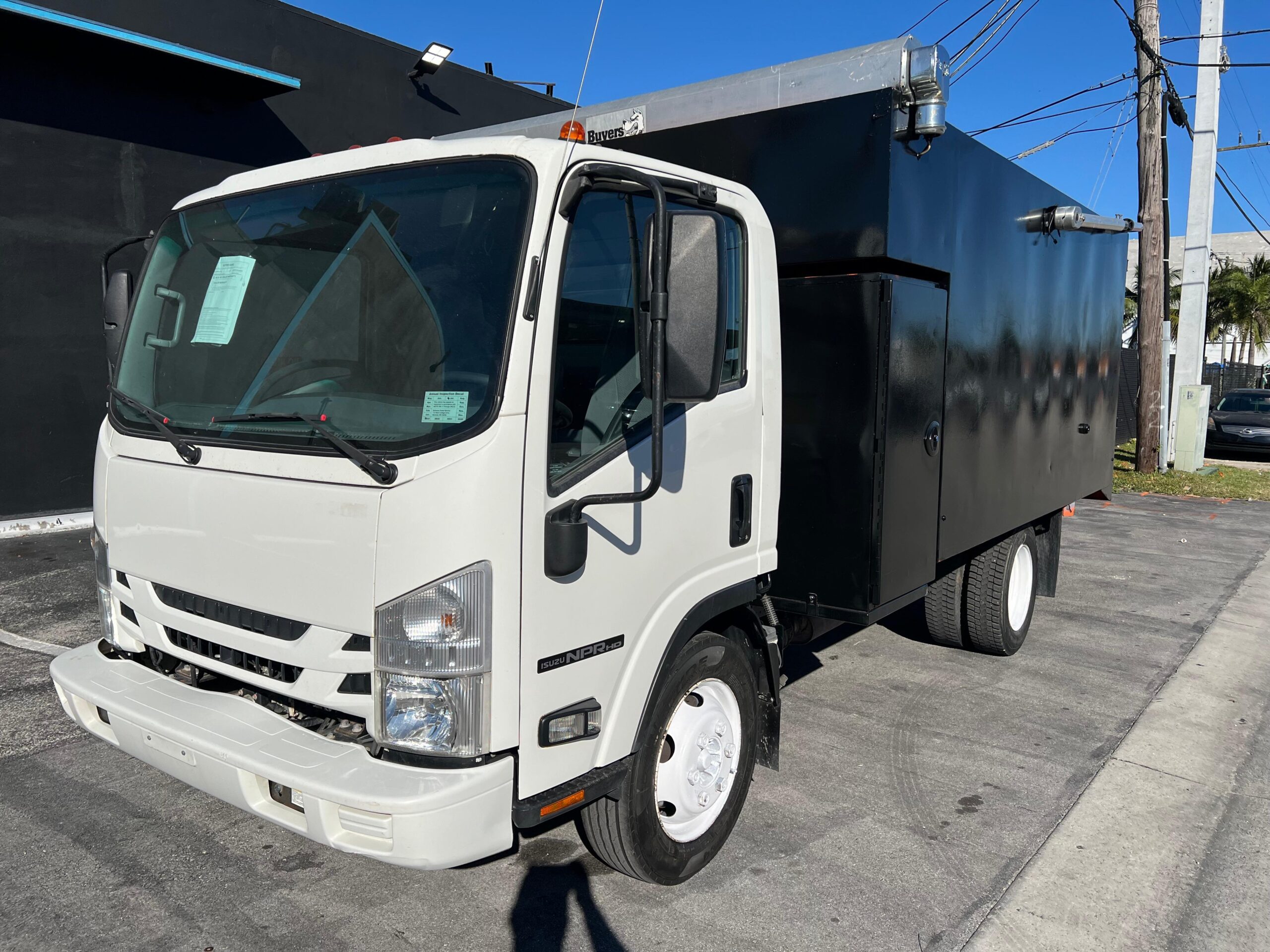 2017-isuzu-garbage-remove-truck