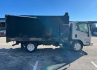 2017-isuzu-garbage-remove-truck-side2