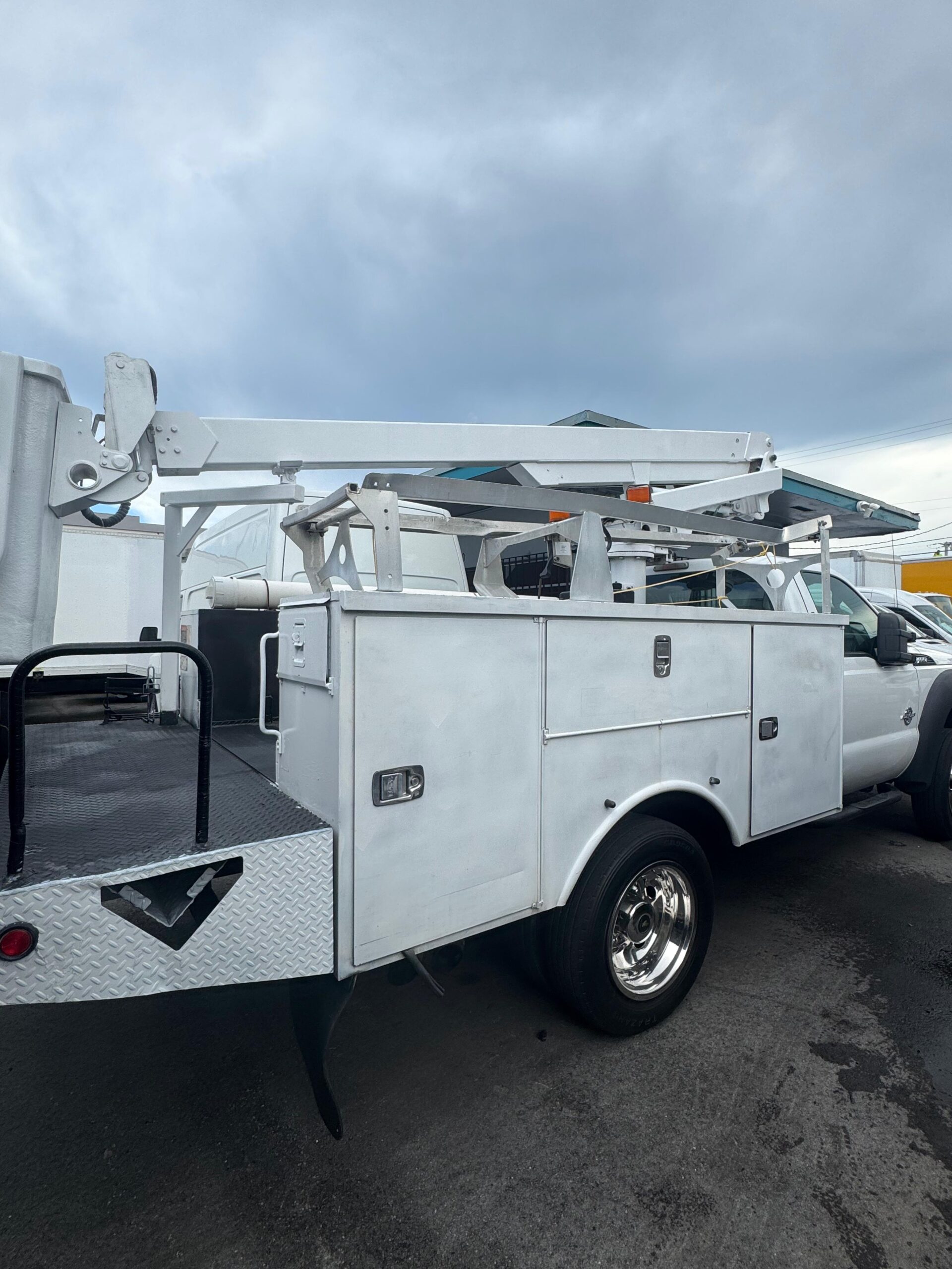2011-ford-f450-225k-miles-utility truck-florida-back