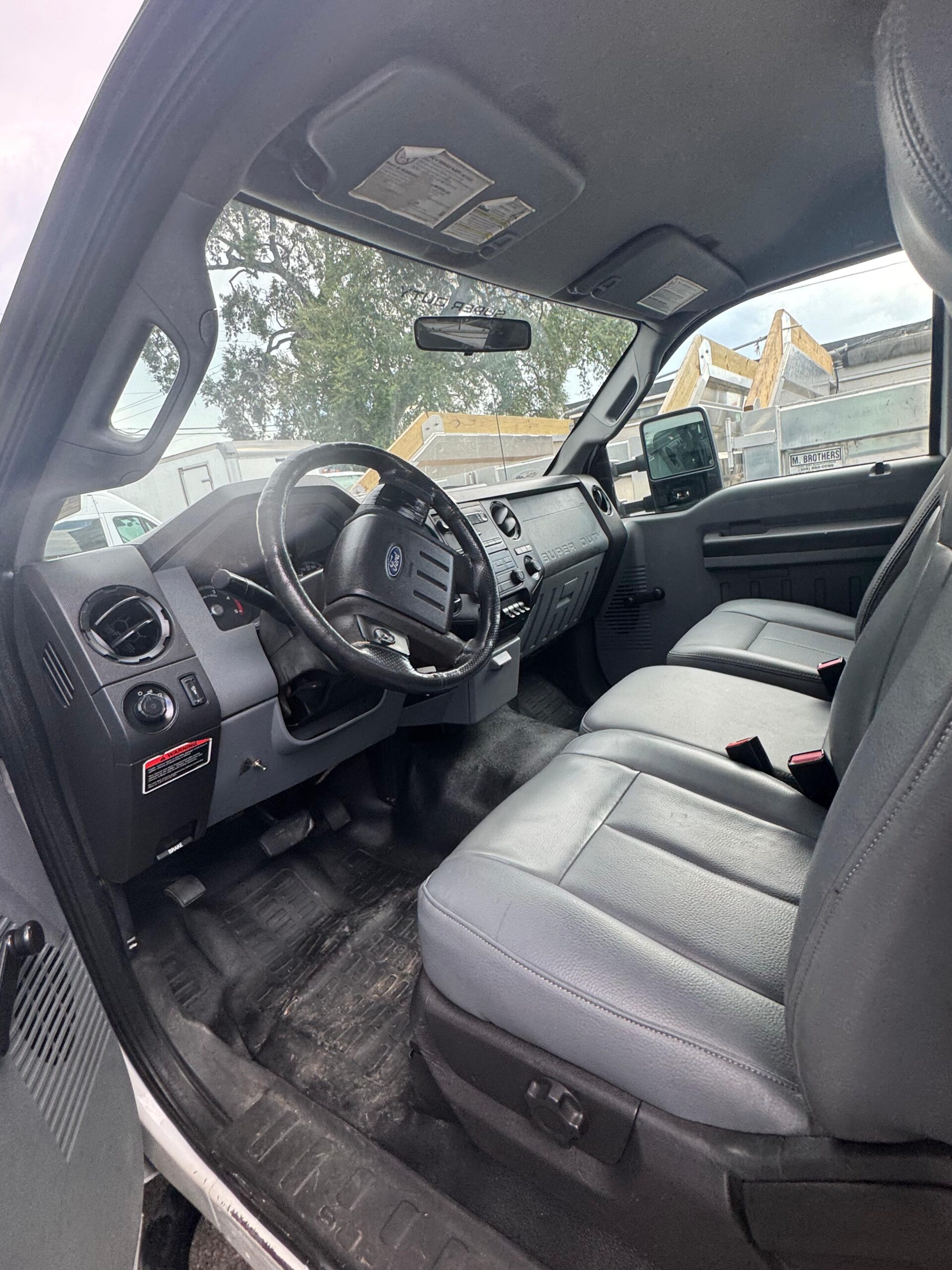 2011-ford-f450-225k-miles-utility truck-florida-interior2
